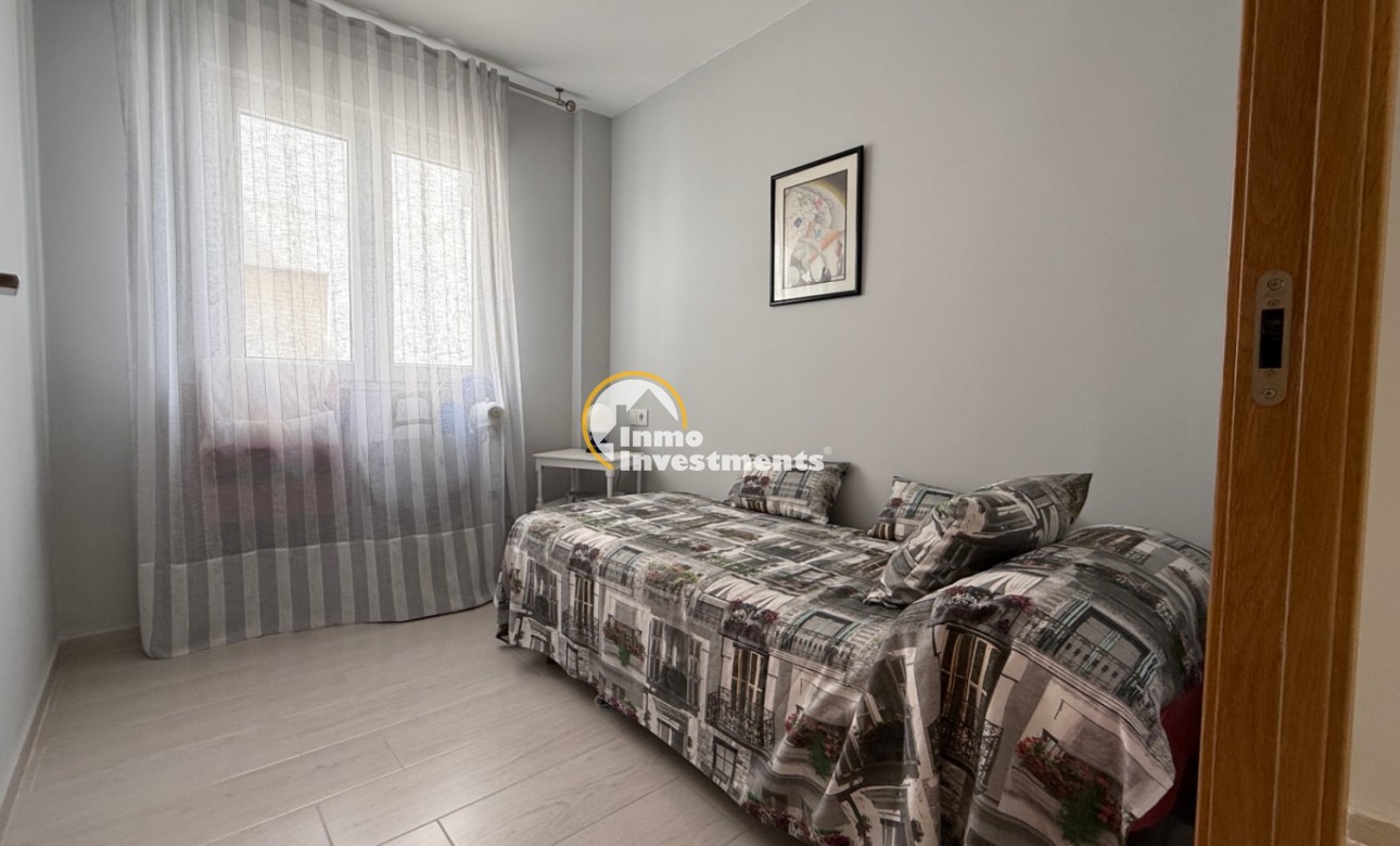 Resale - Apartment - Torrevieja - Costa blanca sur