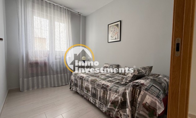 Resale - Apartment - Torrevieja - Costa blanca sur
