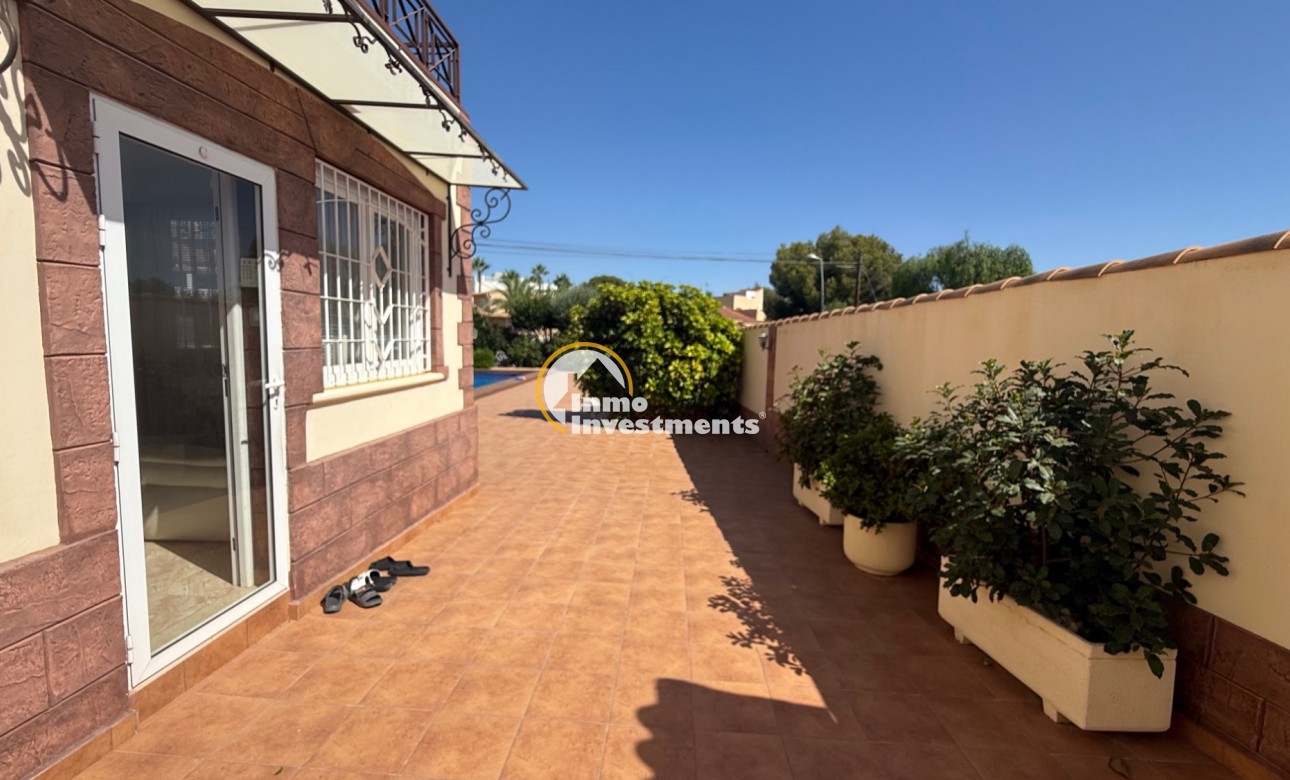 Resale - Villa - Torrevieja - Costa blanca sur