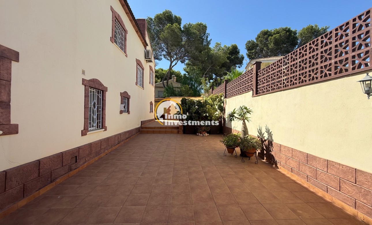 Resale - Villa - Torrevieja - Costa blanca sur