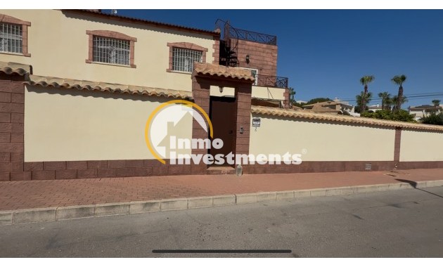 Resale - Villa - Torrevieja - Costa blanca sur