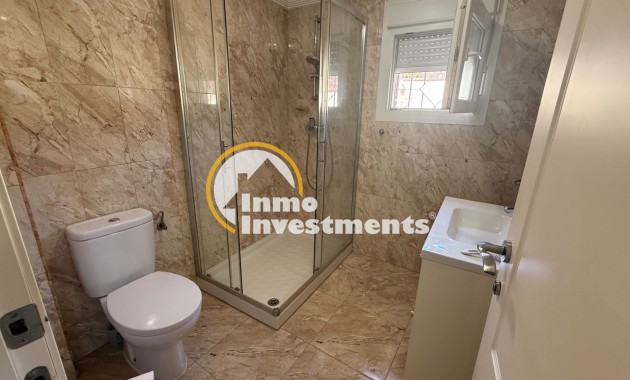 Resale - Villa - Torrevieja - Costa blanca sur