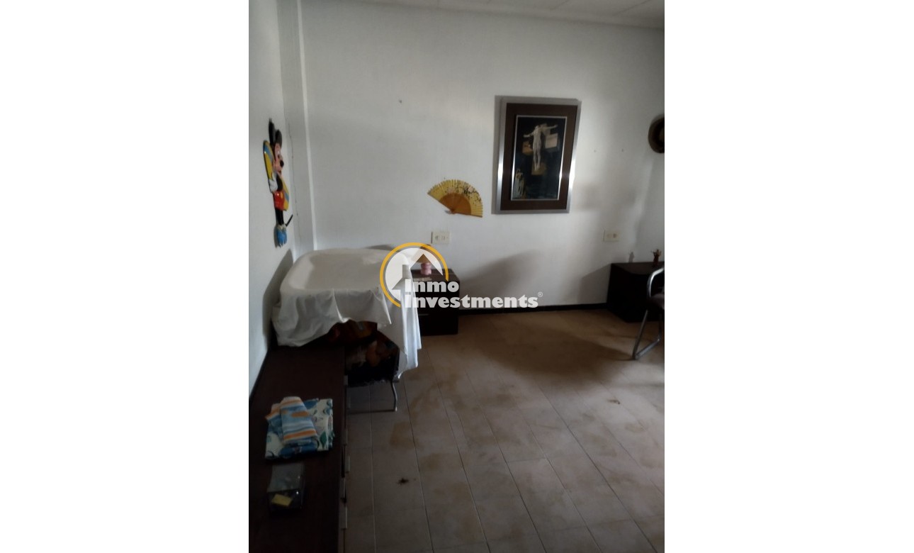 Resale - Commercial - Torrevieja - Costa blanca sur