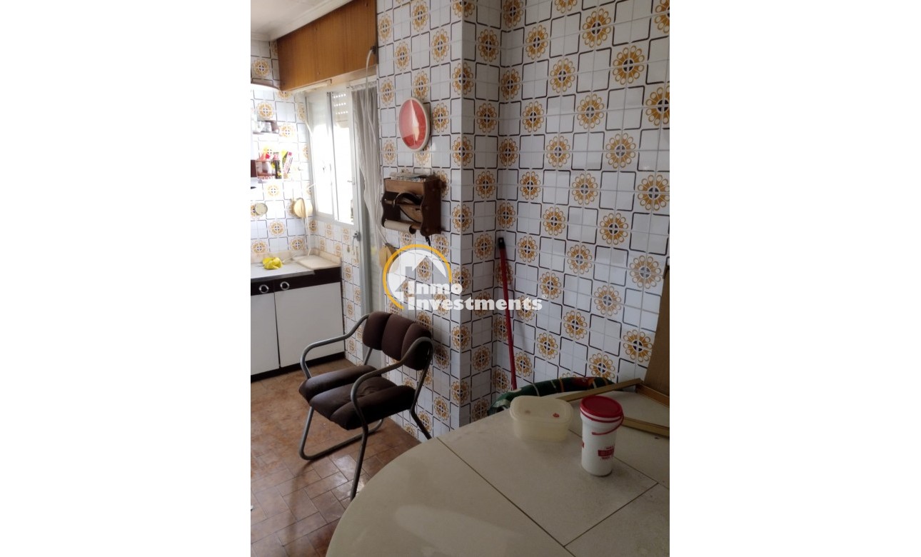 Resale - Commercial - Torrevieja - Costa blanca sur
