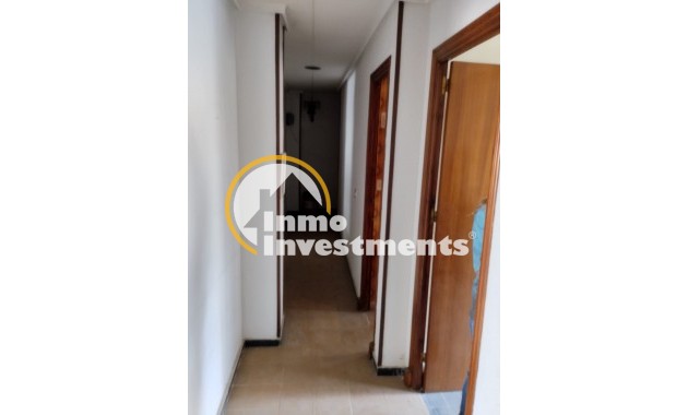 Resale - Commercial - Torrevieja - Costa blanca sur
