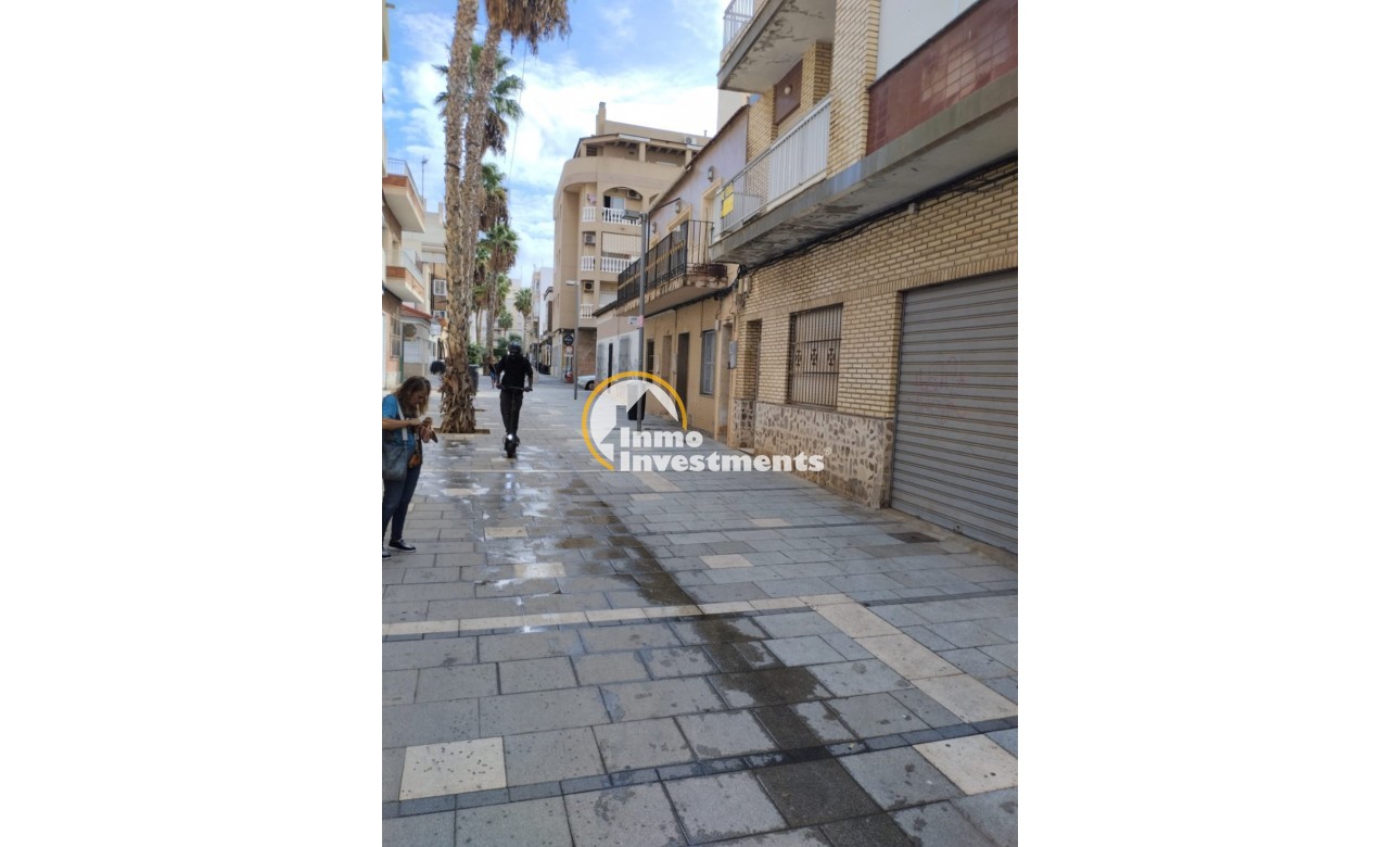 Resale - Commercial - Torrevieja - Costa blanca sur