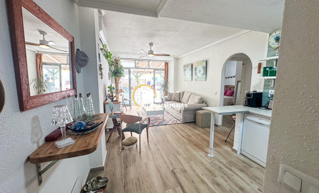 Resale - Apartment - Torrevieja - Centro