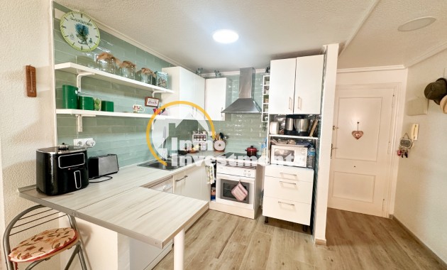 Resale - Apartment - Torrevieja - Centro