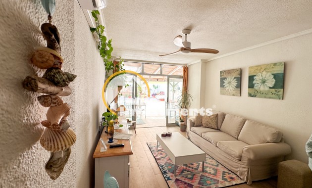 Resale - Apartment - Torrevieja - Centro