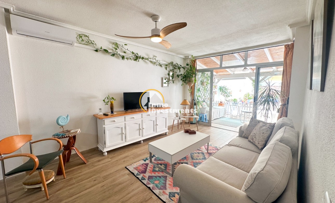 Resale - Apartment - Torrevieja - Centro