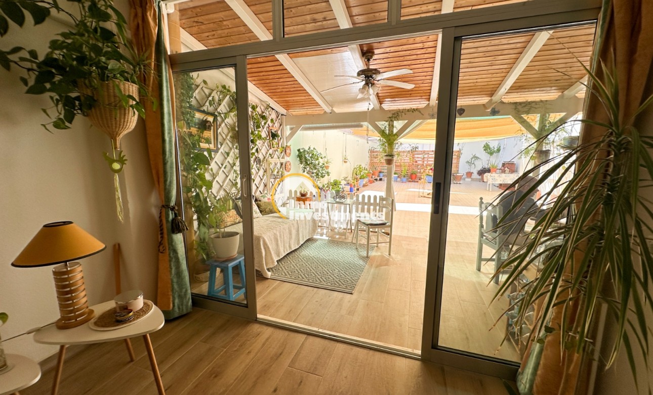 Resale - Apartment - Torrevieja - Centro