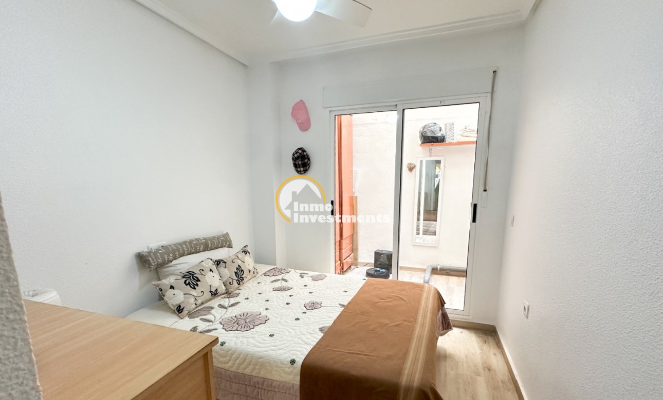 Resale - Apartment - Torrevieja - Centro