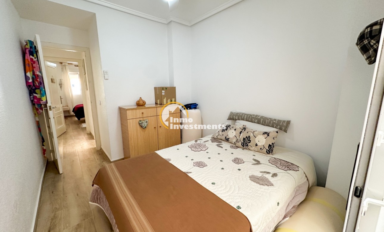 Resale - Apartment - Torrevieja - Centro