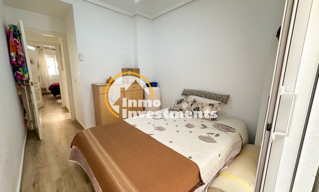 Resale - Apartment - Torrevieja - Centro