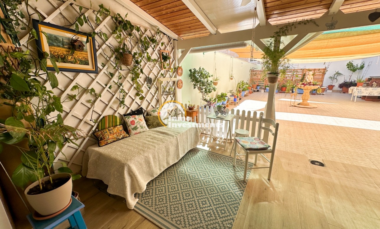 Resale - Apartment - Torrevieja - Centro