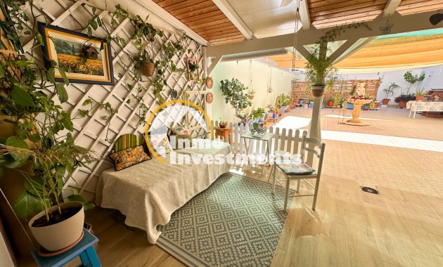 Resale - Apartment - Torrevieja - Centro