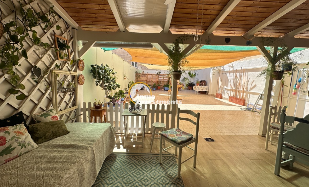 Resale - Apartment - Torrevieja - Centro