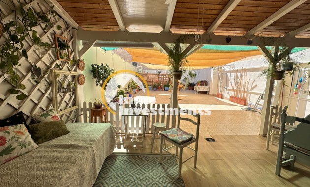Resale - Apartment - Torrevieja - Centro