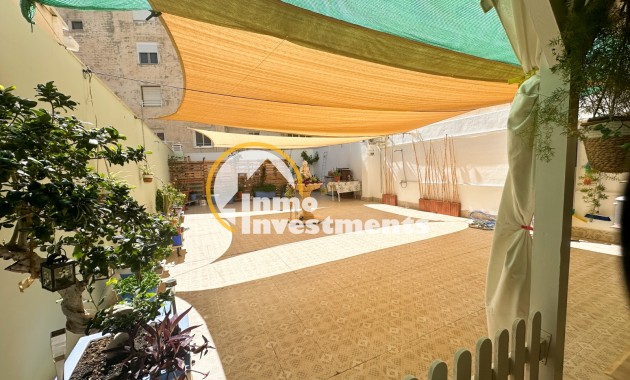 Resale - Apartment - Torrevieja - Centro