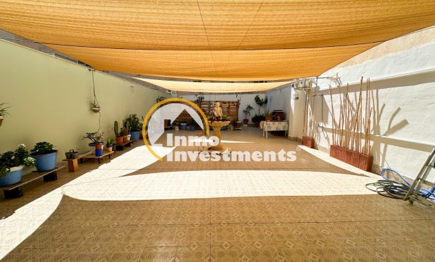 Resale - Apartment - Torrevieja - Centro