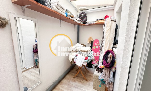 Resale - Apartment - Torrevieja - Centro