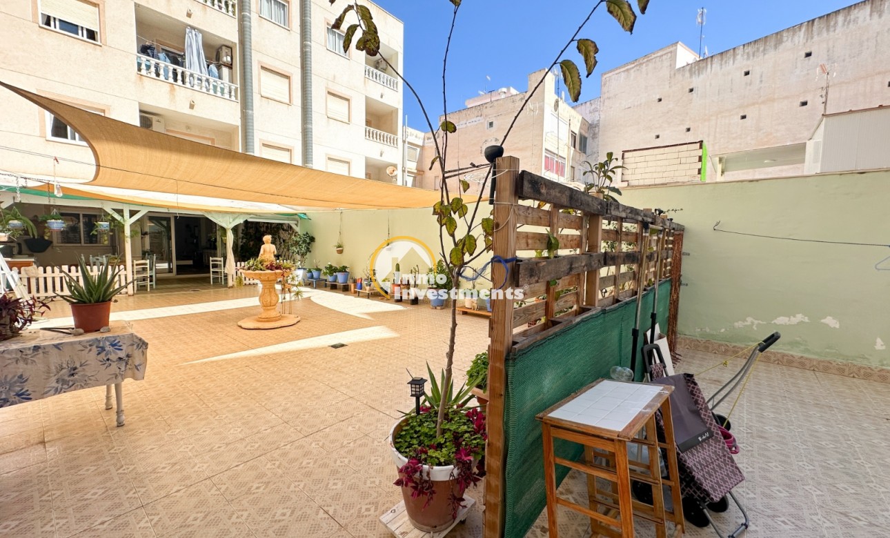 Resale - Apartment - Torrevieja - Centro