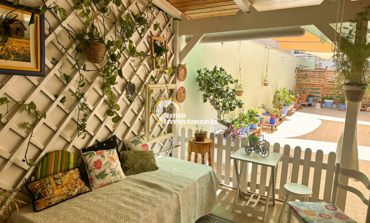 Resale - Apartment - Torrevieja - Centro