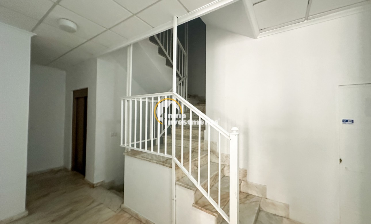 Resale - Apartment - Torrevieja - Centro