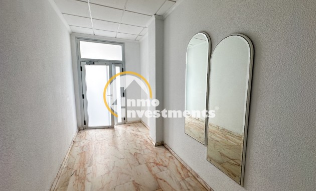 Resale - Apartment - Torrevieja - Centro