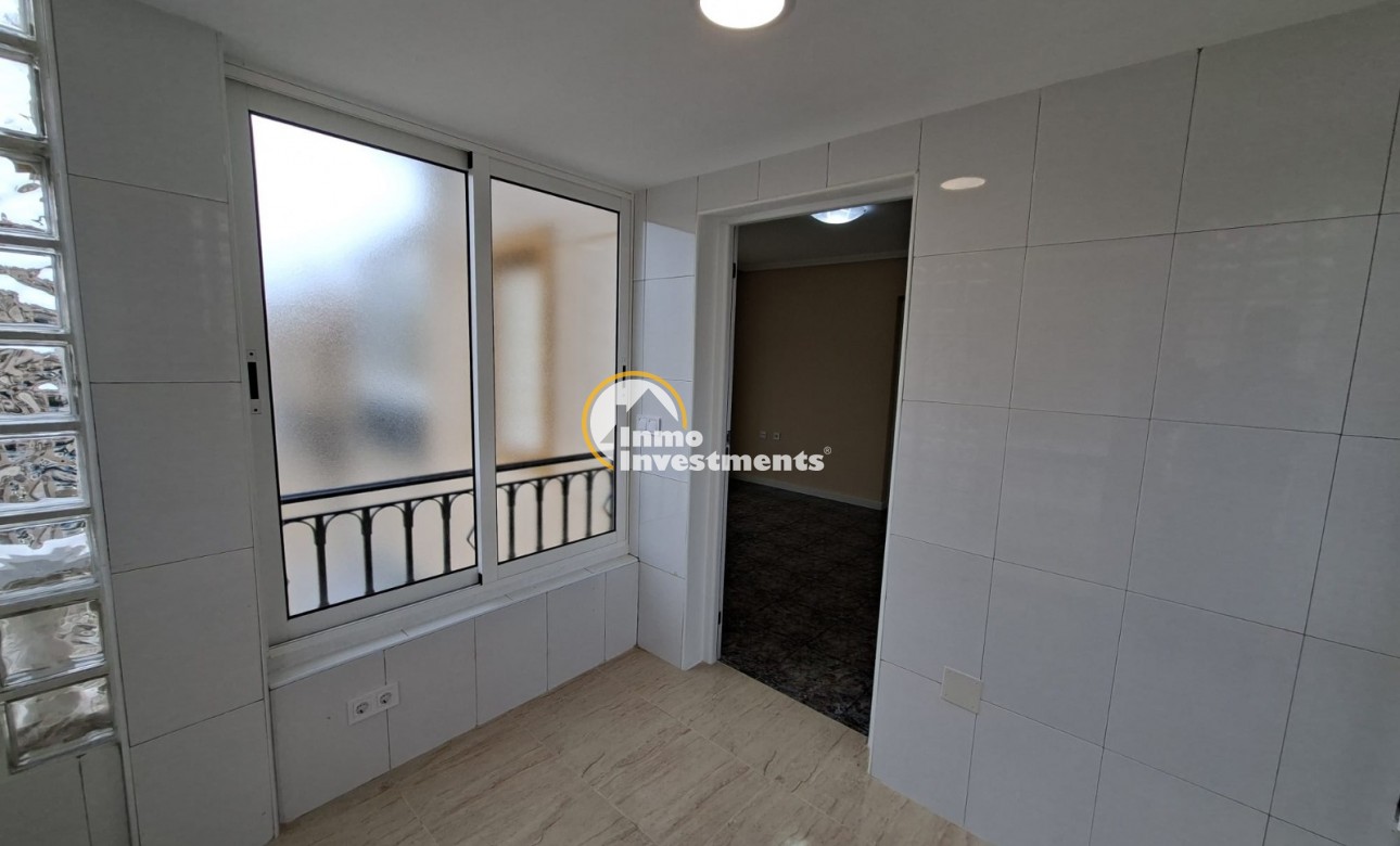 Resale - Bungalow - Orihuela Costa - Playa Flamenca