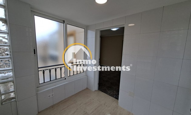Resale - Bungalow - Orihuela Costa - Playa Flamenca