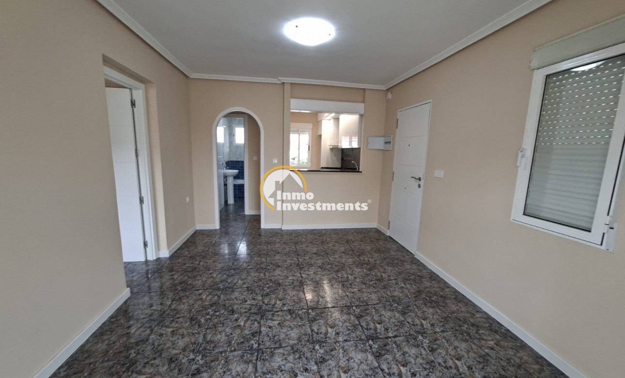 Resale - Bungalow - Orihuela Costa - Playa Flamenca