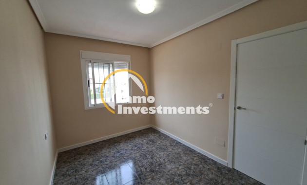 Resale - Bungalow - Orihuela Costa - Playa Flamenca