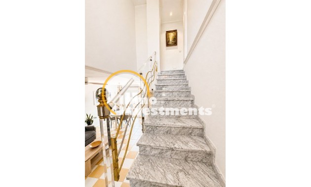 Resale - Villa - Torrevieja - Nueva Torrevieja - Aguas Nuevas