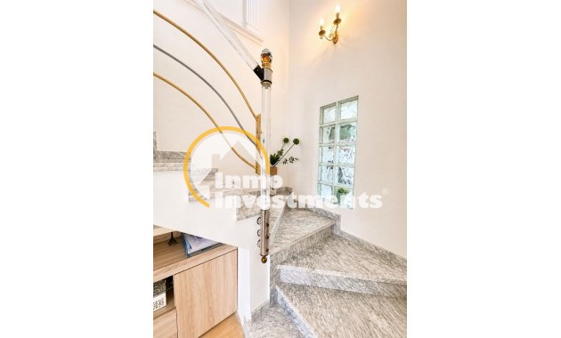 Resale - Villa - Torrevieja - Nueva Torrevieja - Aguas Nuevas