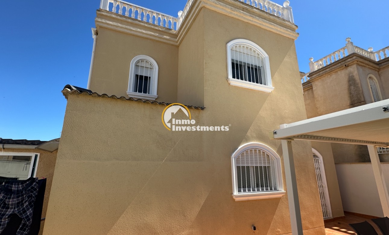 Resale - Villa - Torrevieja - Nueva Torrevieja - Aguas Nuevas