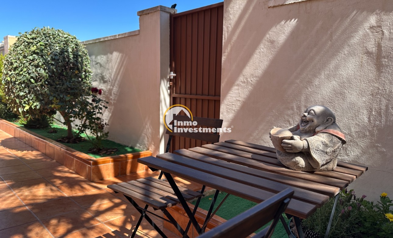 Resale - Villa - Torrevieja - Nueva Torrevieja - Aguas Nuevas
