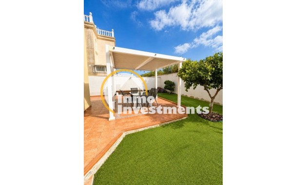 Resale - Villa - Torrevieja - Nueva Torrevieja - Aguas Nuevas