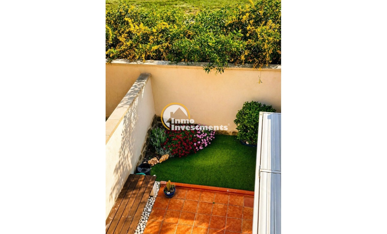 Resale - Villa - Torrevieja - Nueva Torrevieja - Aguas Nuevas