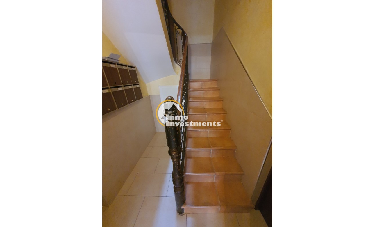 Resale - Commercial - Alicante - Casco antiguo