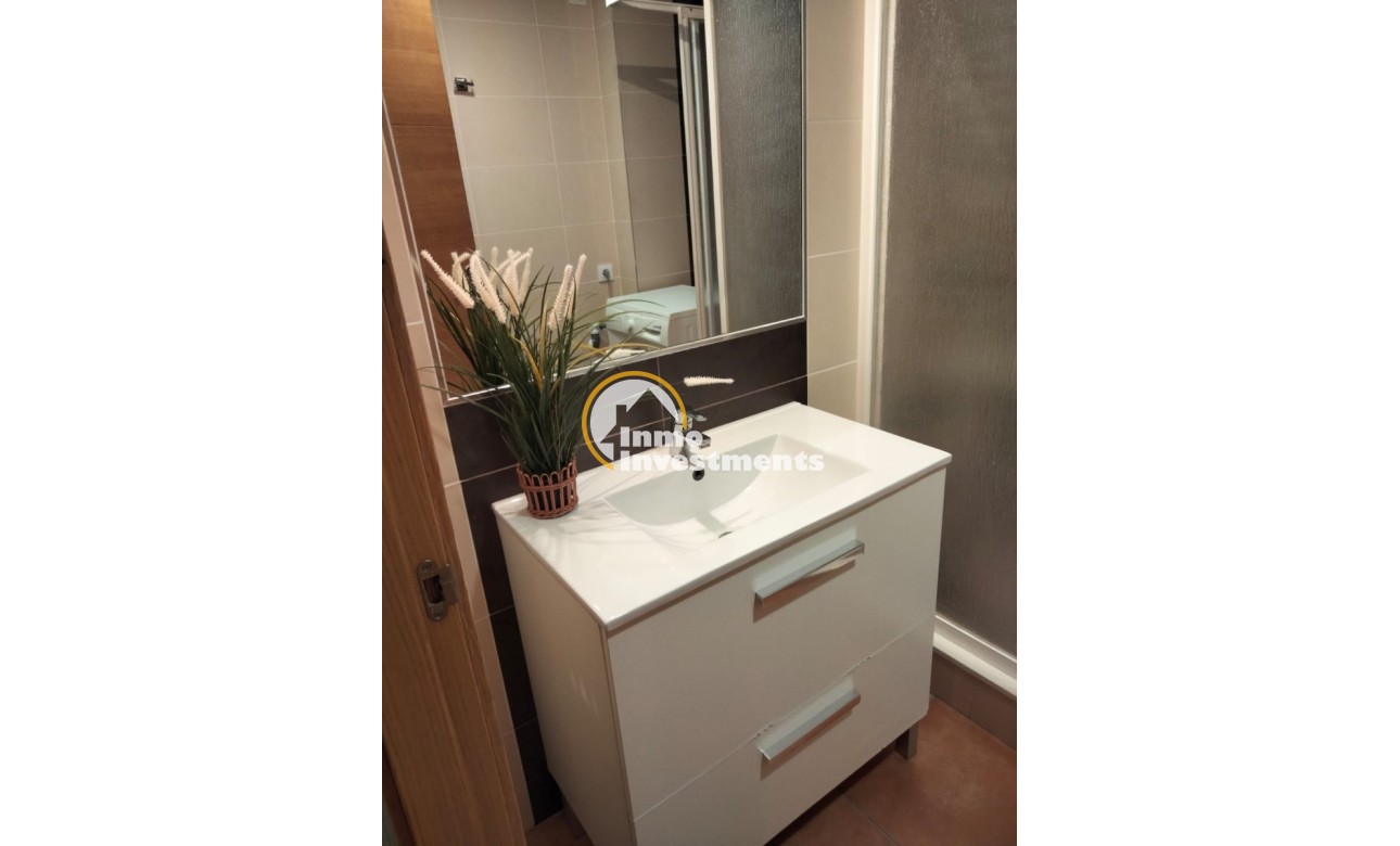 Resale - Commercial - Alicante - Casco antiguo