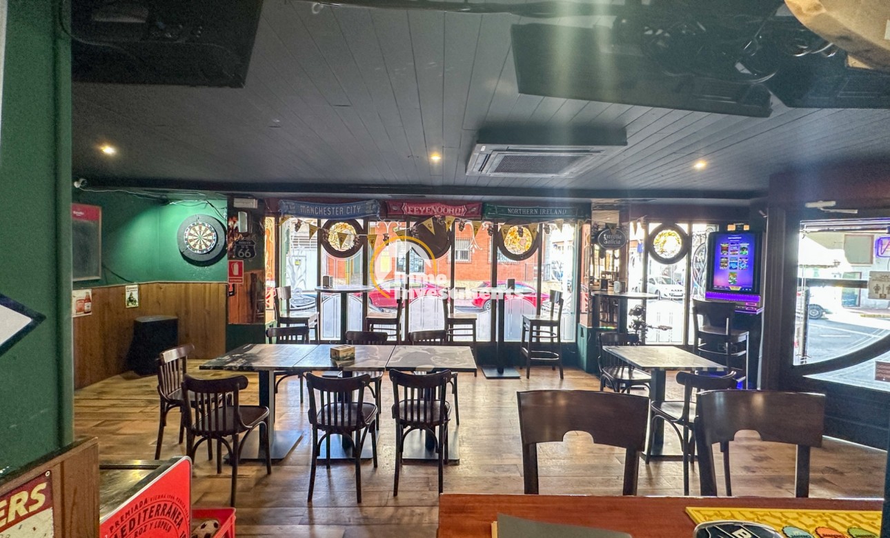 Resale - Commercial - Torrevieja - Playa del Cura