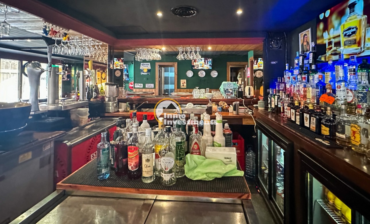 Resale - Commercial - Torrevieja - Playa del Cura