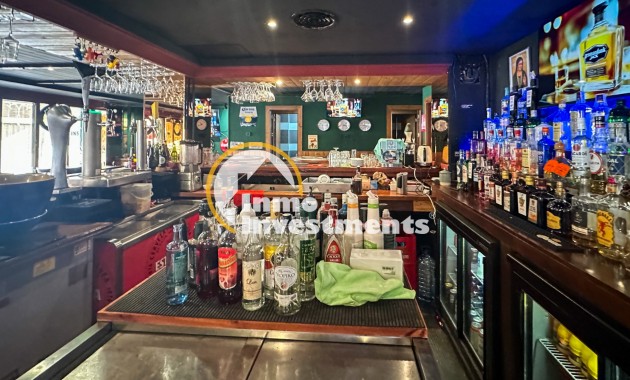 Resale - Commercial - Torrevieja - Playa del Cura