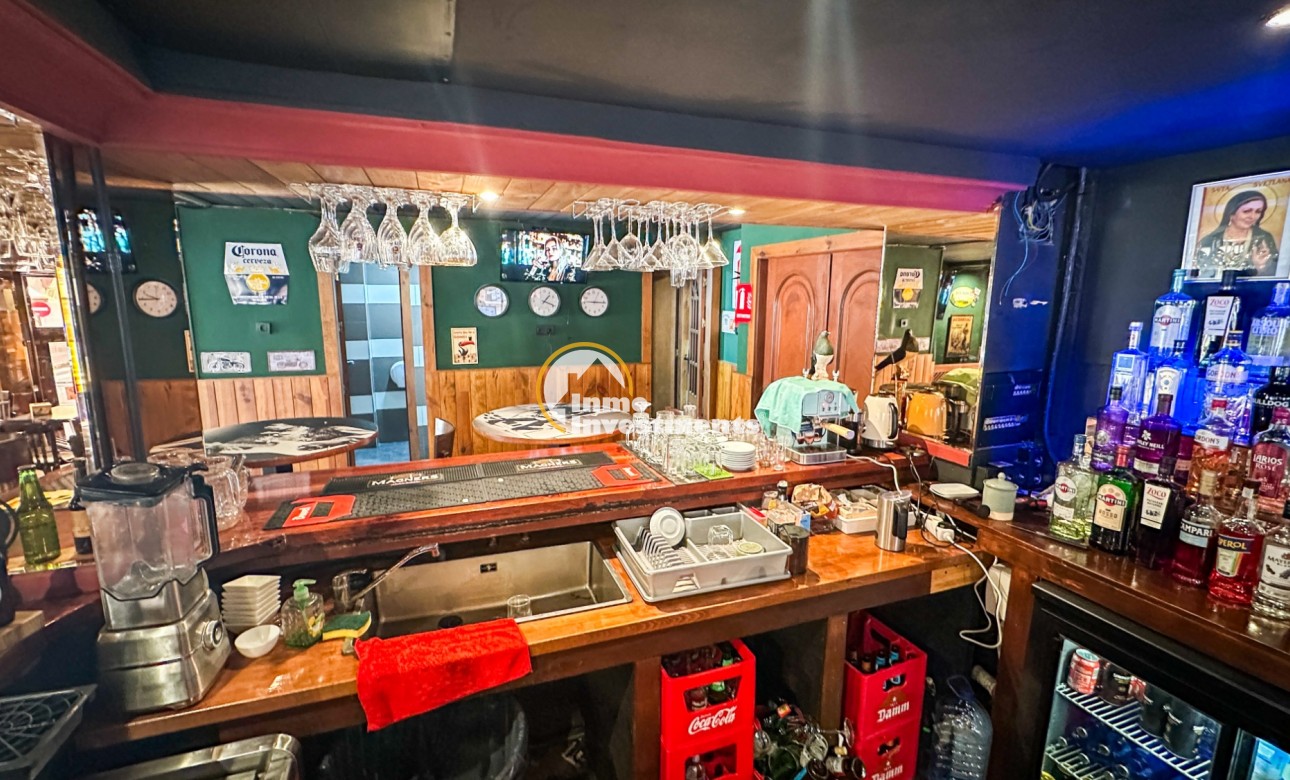 Resale - Commercial - Torrevieja - Playa del Cura