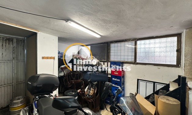 Resale - Commercial - Torrevieja - Playa del Cura