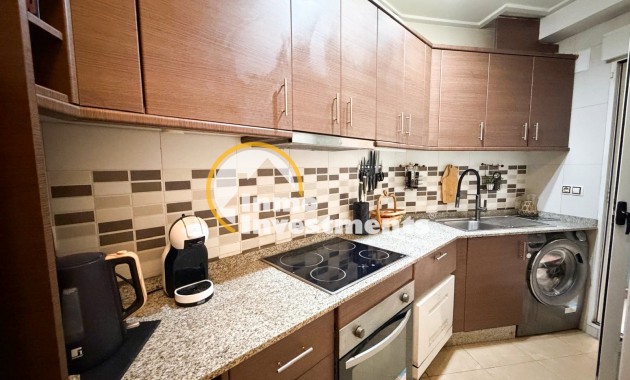 Resale - Apartment - Torrevieja - Centro