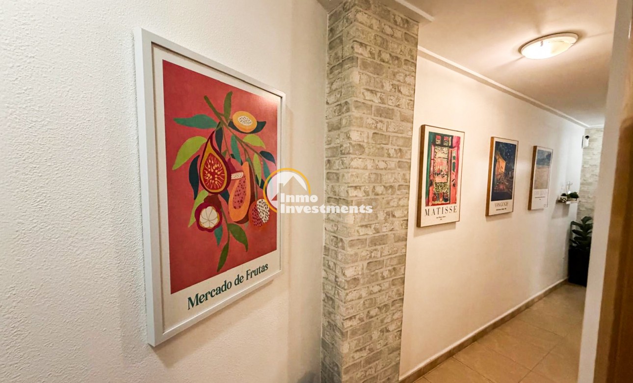 Resale - Apartment - Torrevieja - Centro