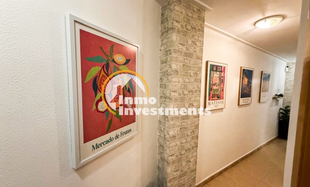 Resale - Apartment - Torrevieja - Centro