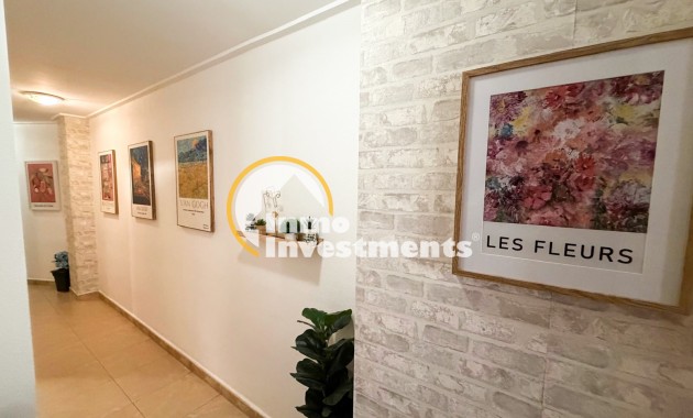 Resale - Apartment - Torrevieja - Centro